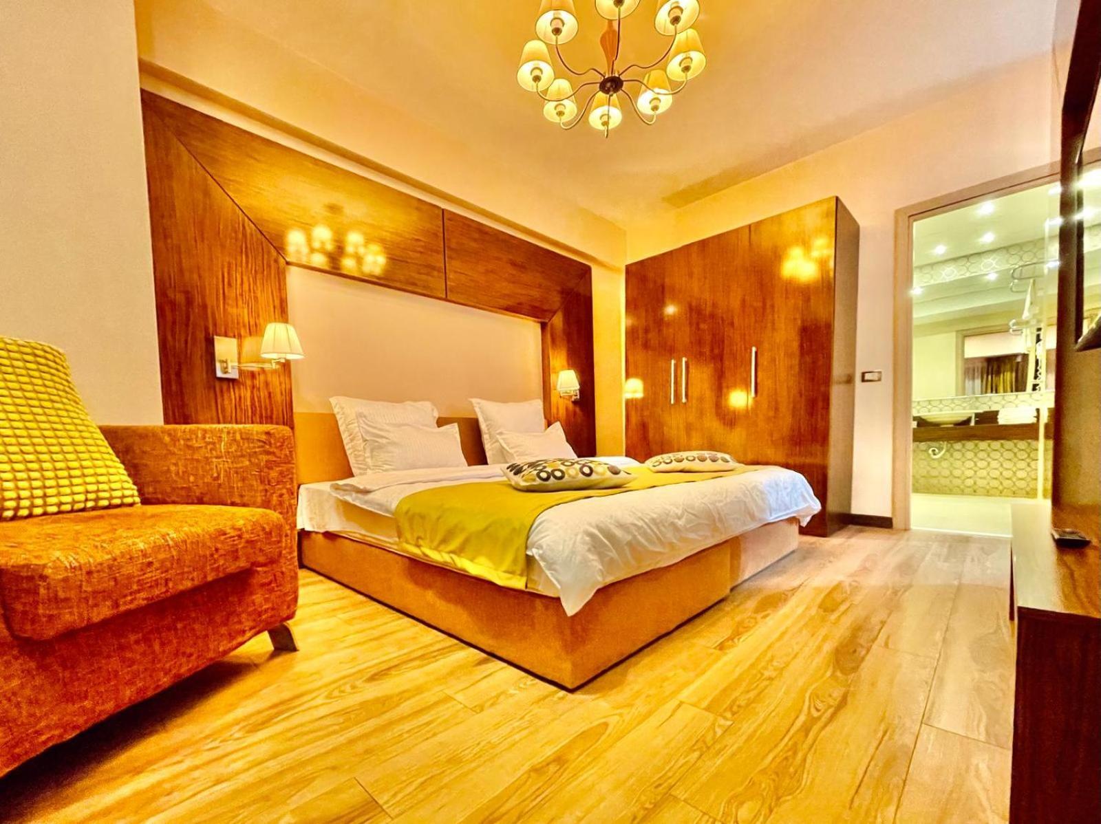 Royal Studio Apartment With A Perfect View - Yamaluxe بوخارست المظهر الخارجي الصورة